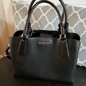 Michael Kors Purse with shoulder strap